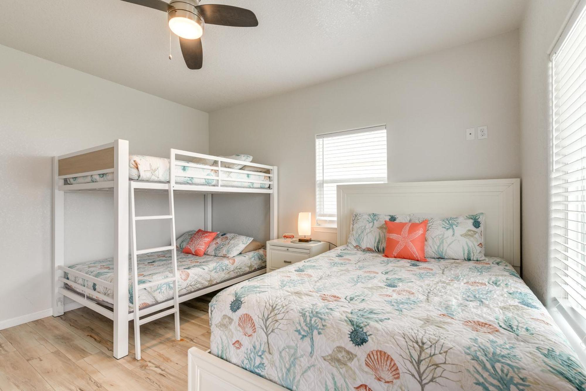 סרפסייד ביץ' Beachfront Texas Retreat - 2 Decks, Patio And Views! מראה חיצוני תמונה
