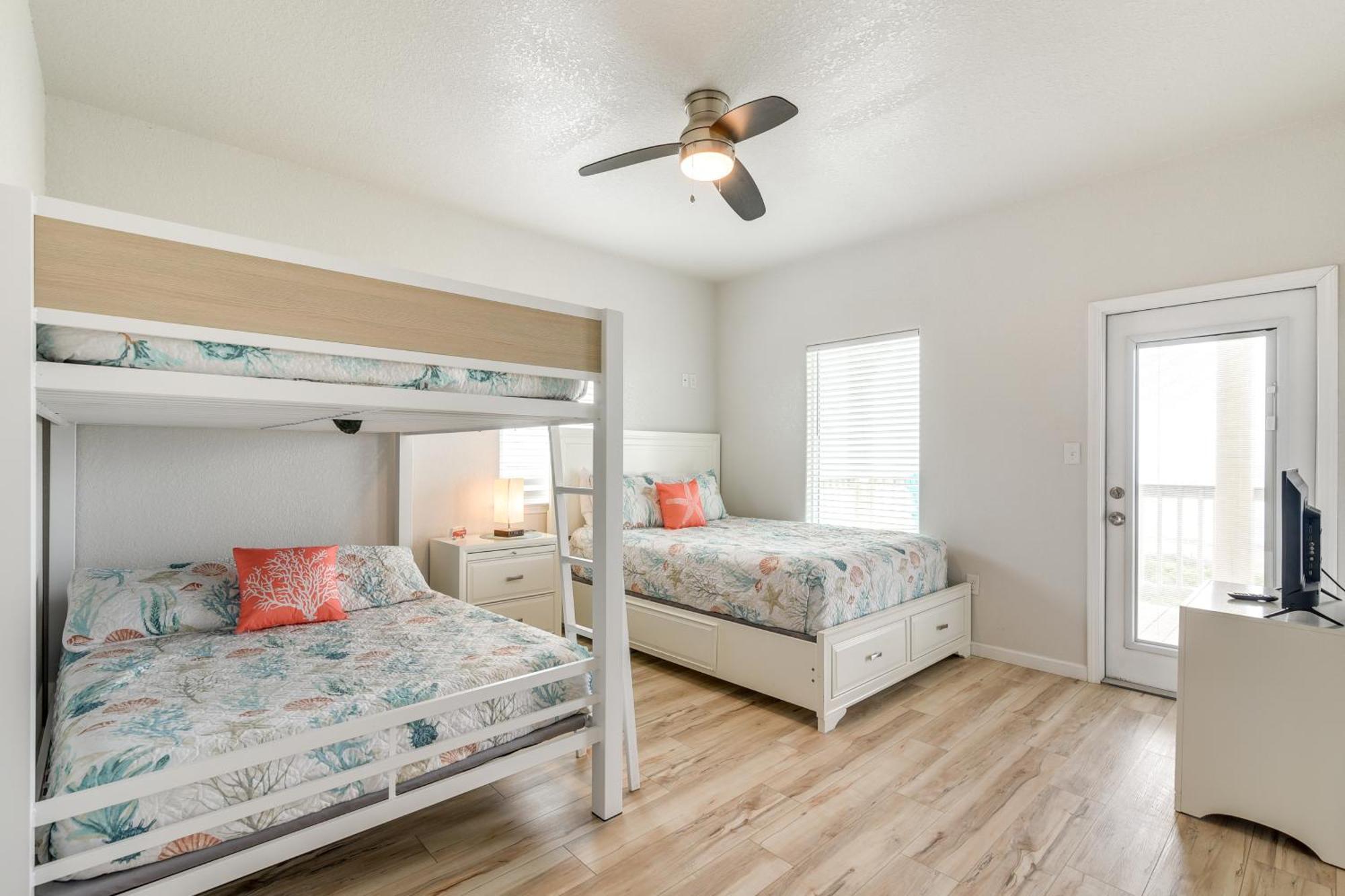 סרפסייד ביץ' Beachfront Texas Retreat - 2 Decks, Patio And Views! מראה חיצוני תמונה