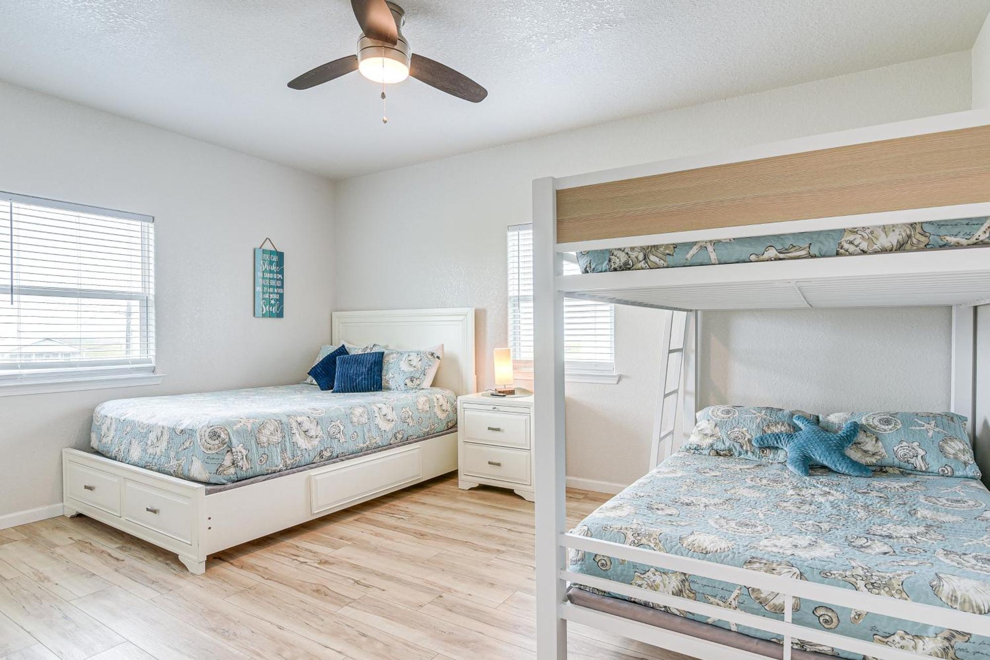 סרפסייד ביץ' Beachfront Texas Retreat - 2 Decks, Patio And Views! מראה חיצוני תמונה